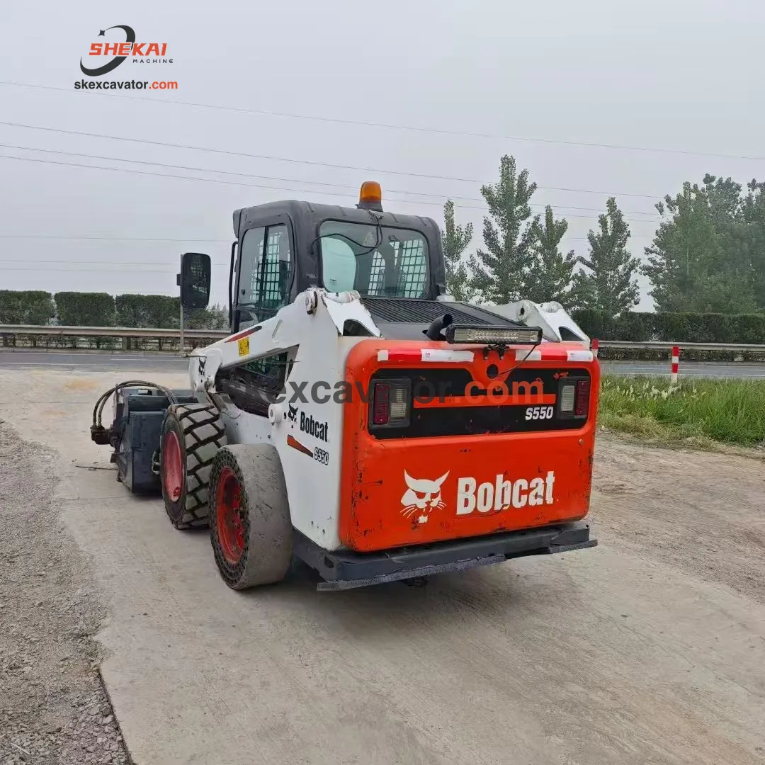 Used Bobcat S550 Skid Steer Loader with Hydraulic Rotary Broom for sale - photo 3