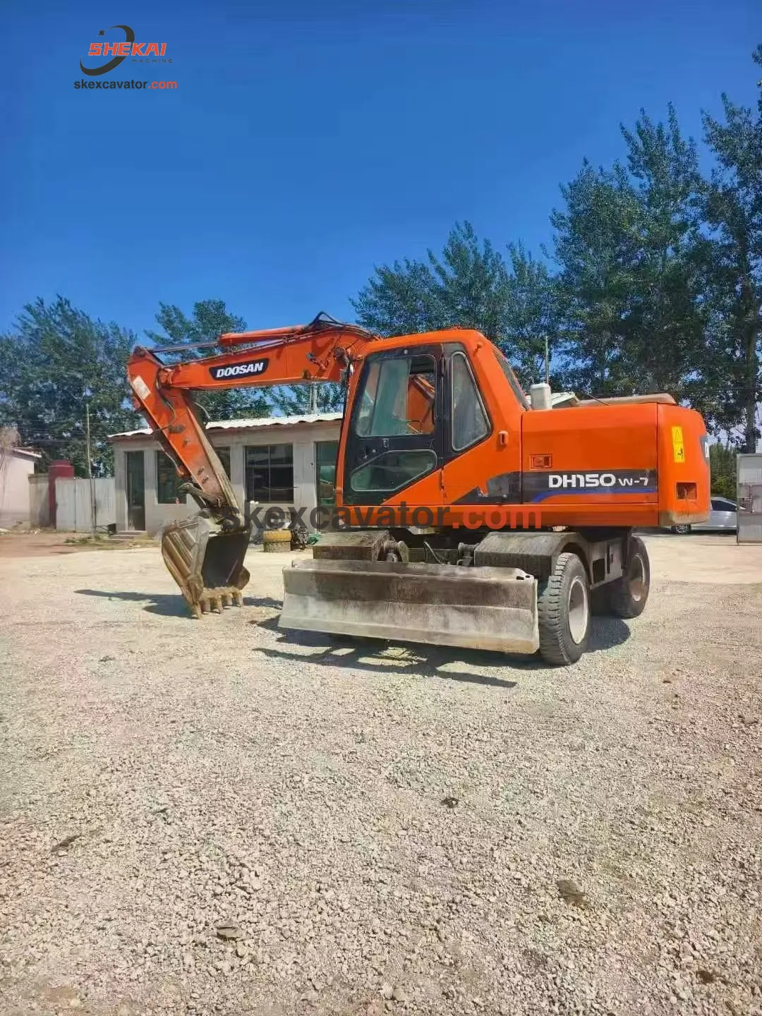 Used Doosan DH150W-7 Wheeled Excavator for sale - photo 3
