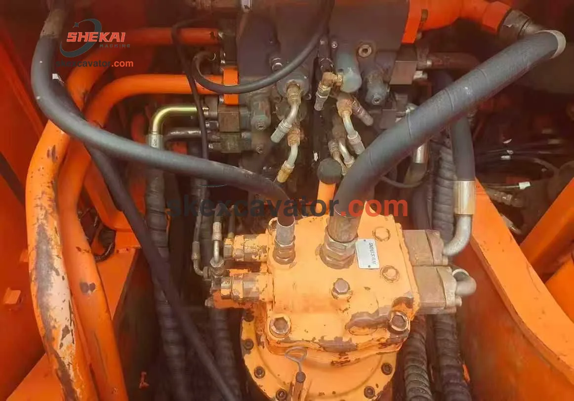 Used Doosan DH225-7 Crawler Excavator for sale - photo 10