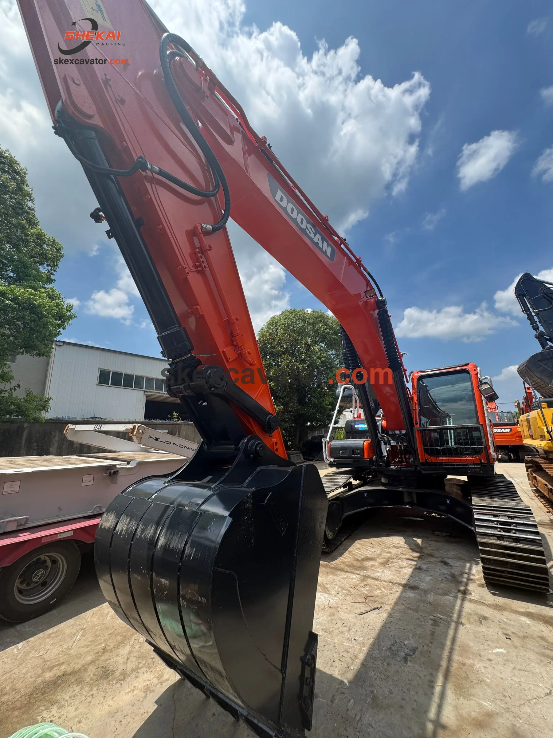 Used Doosan DX300LC-9C Crawler Excavator for sale - photo 15