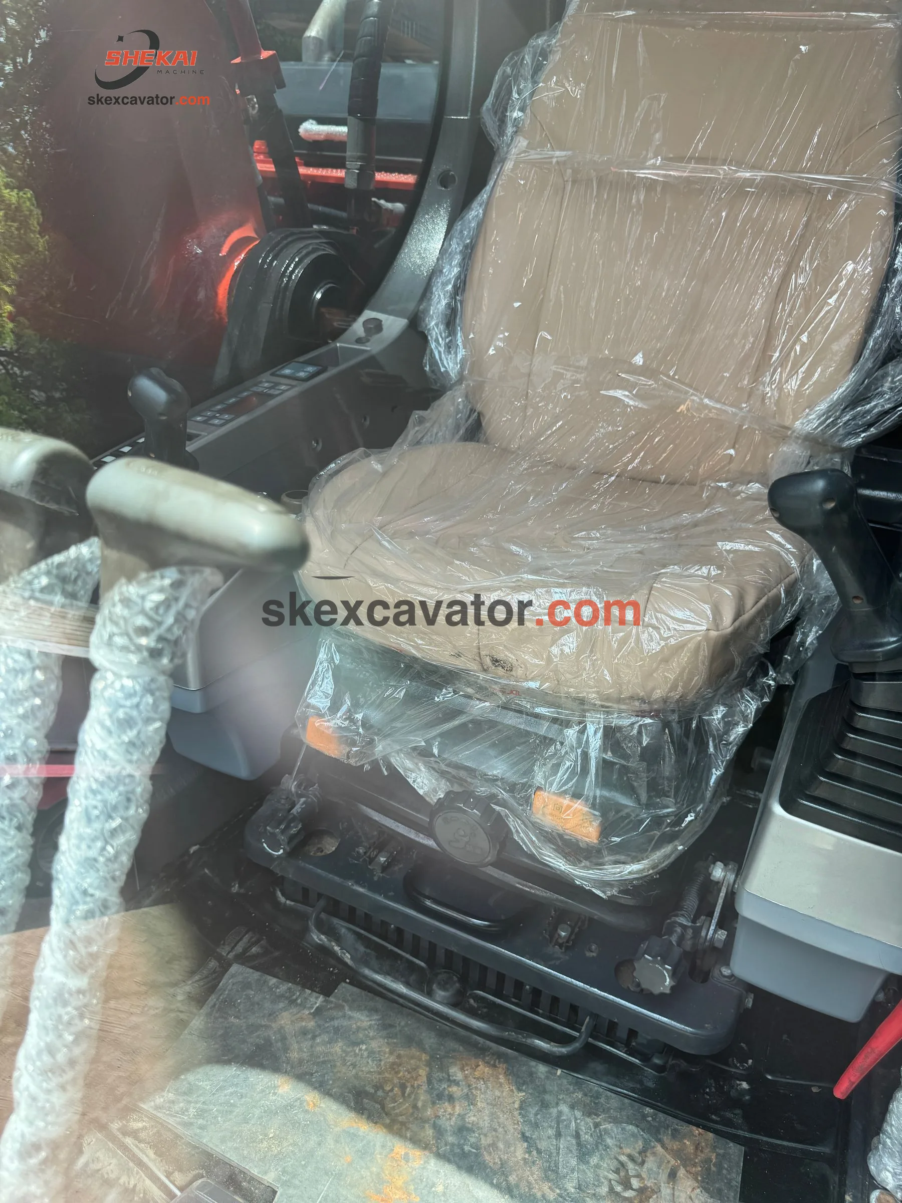 Used Doosan DX300LC-9C Crawler Excavator for sale - photo 3