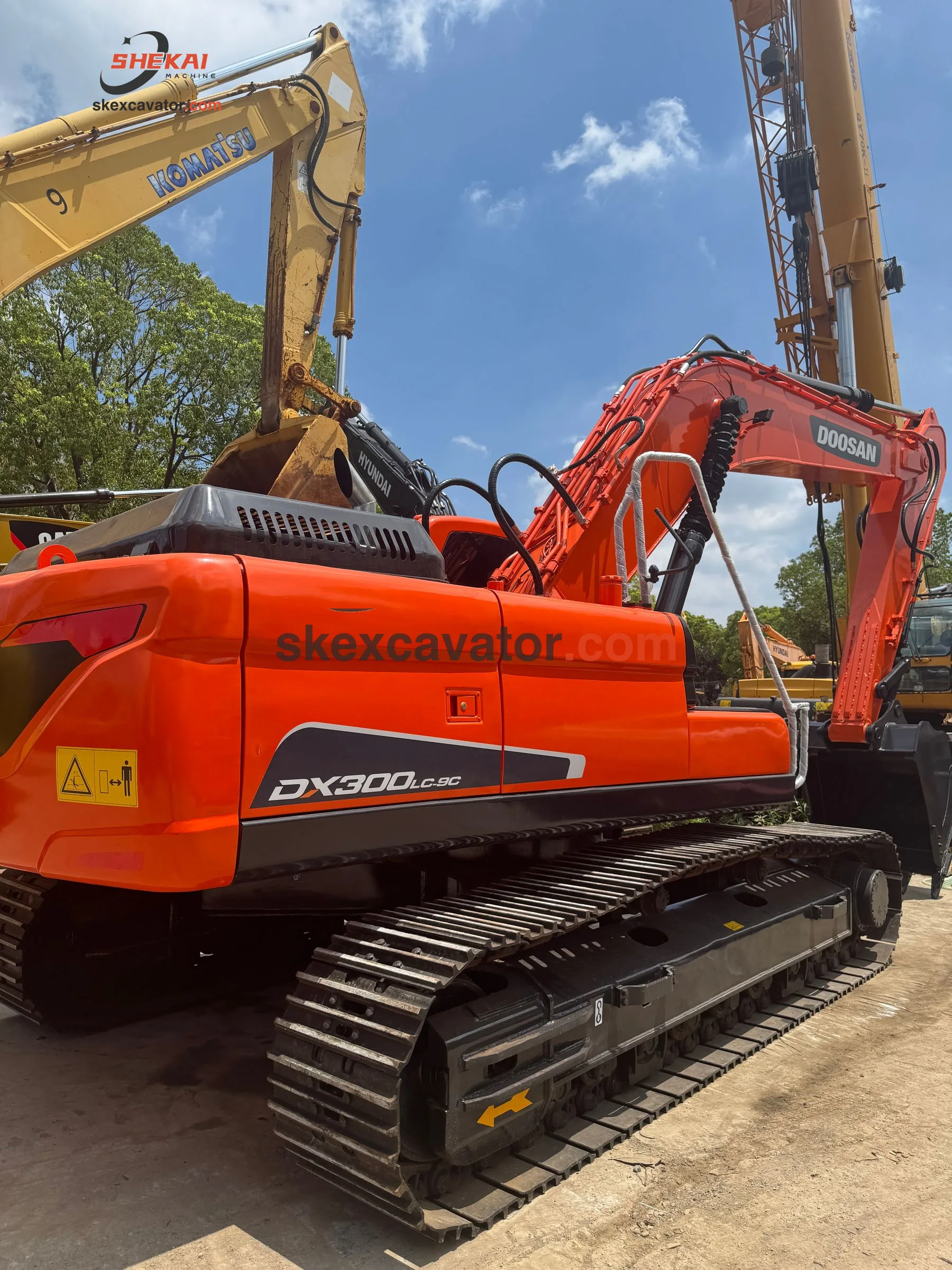 Used Doosan DX300LC-9C Crawler Excavator for sale - photo 6