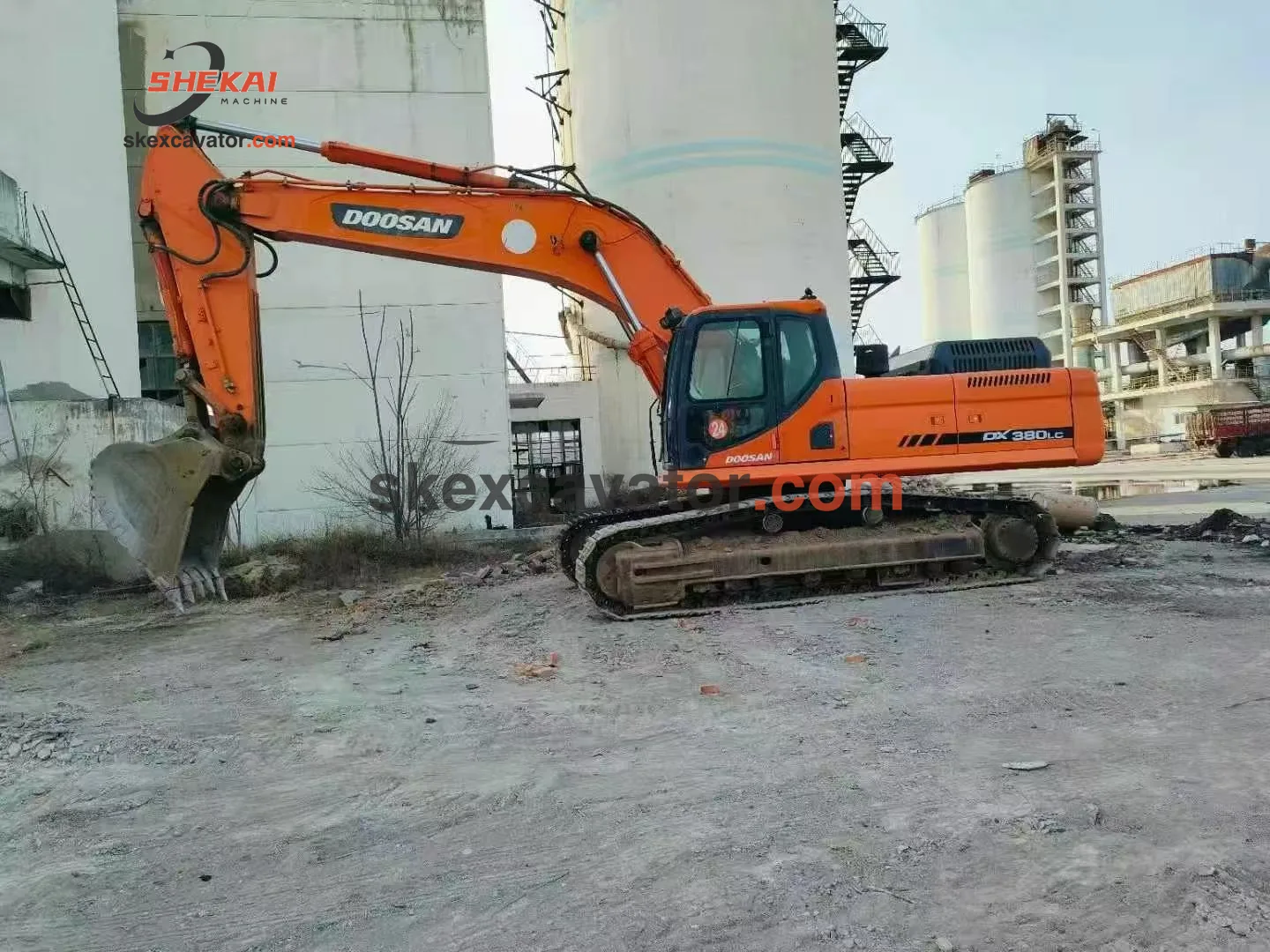Used Doosan DX380LC Crawler Excavator for sale - photo 2